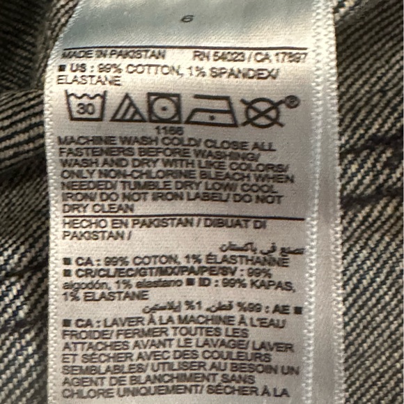 Old Navy Extra High-Rise Wide Leg Pants, Size 6. - Picture 6 of 8